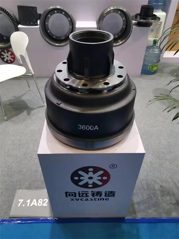 �Ϻ�����(l��i)�˸�չ��(hu��)��(sh��)�r