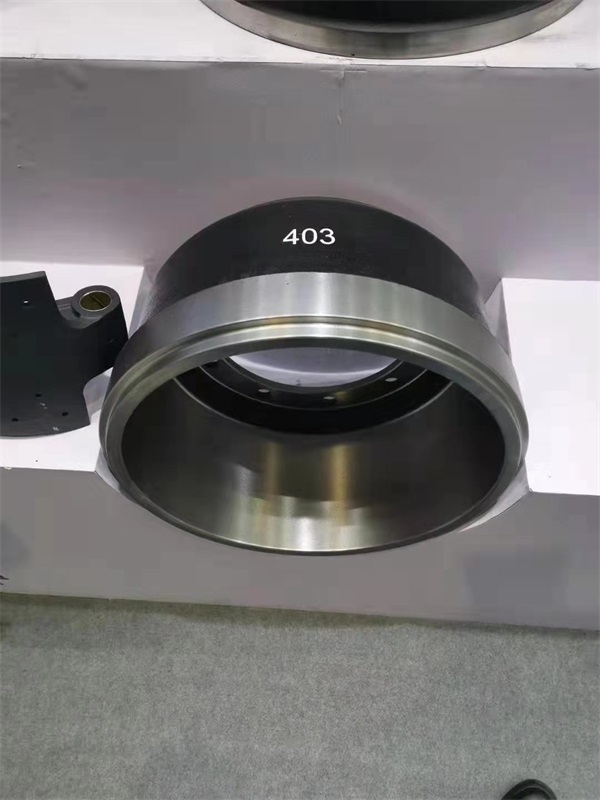 �Ϻ�����(l��i)�˸�չ��(hu��)��(sh��)�r